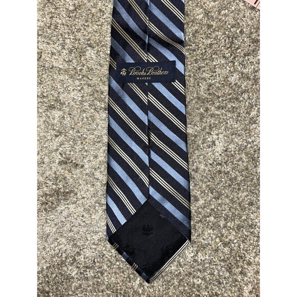 Brooks Brothers stain resistant Mens Striped Silk Tie Formal Business Necktie - Picture 3 of 4